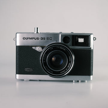 Olympus-35 EC