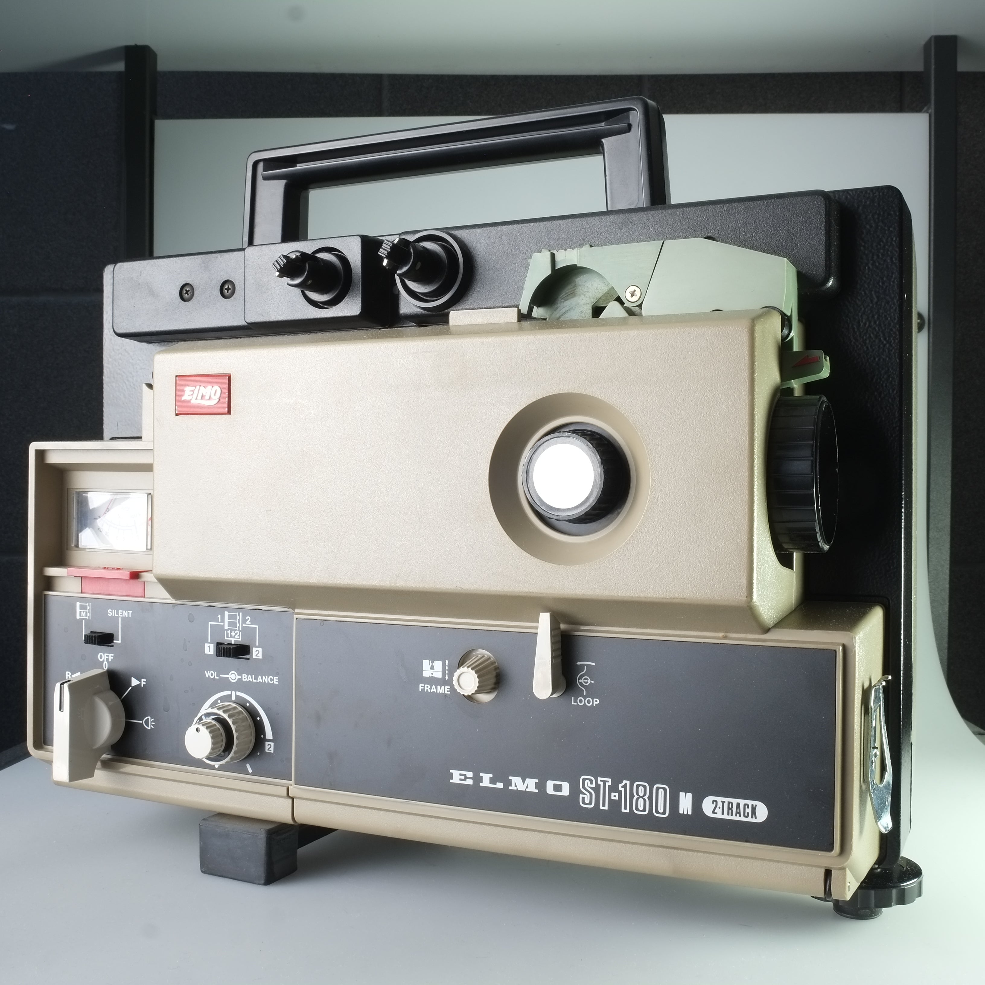ＥＬＭＯ ＳＴ-１８０ ２-ＴＲＡＣＫ SOUND PROJECTOR 映写機 ELMO ST-180 2-TRACK SOUND PROJECTOR ELMO ST-180 2