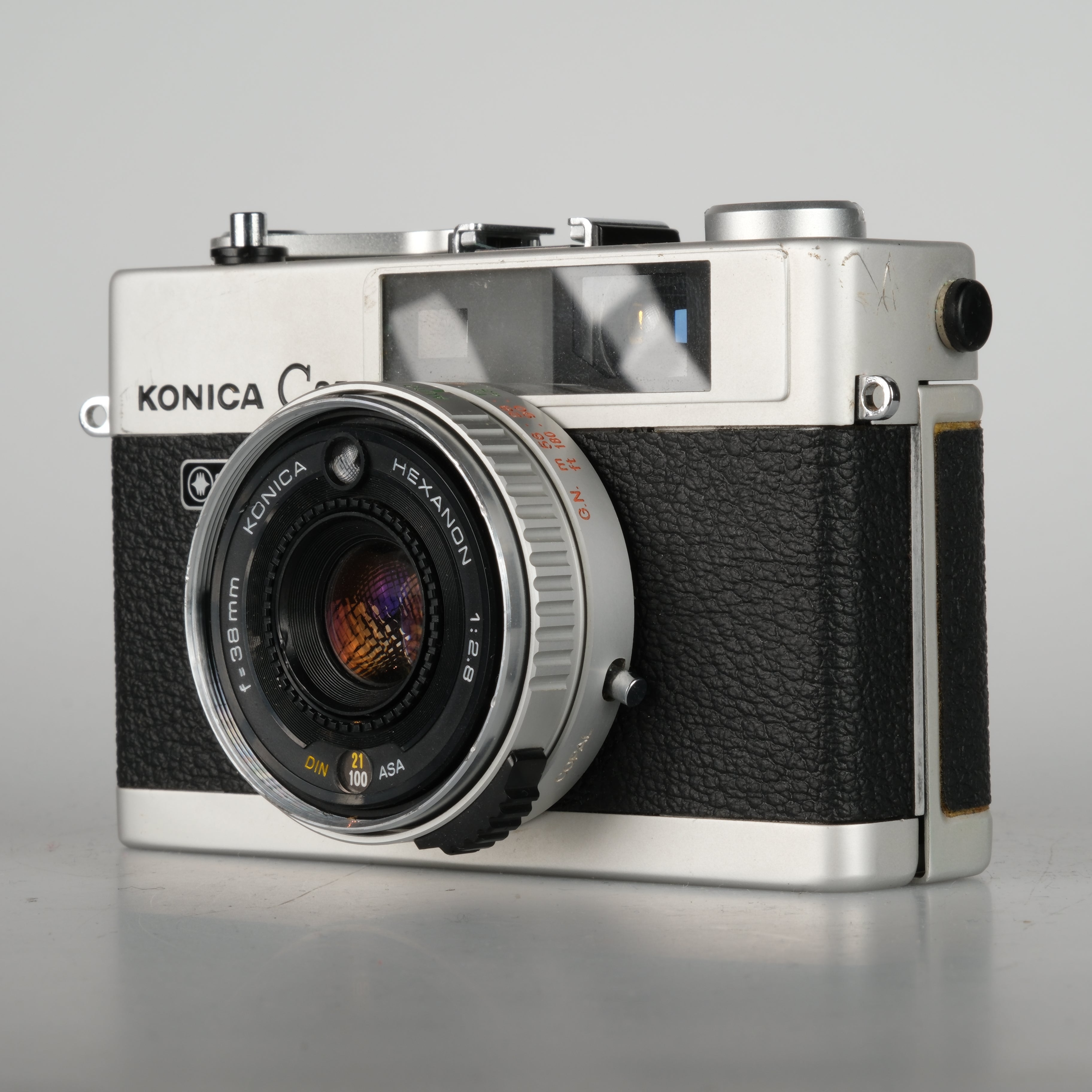 Konica C35