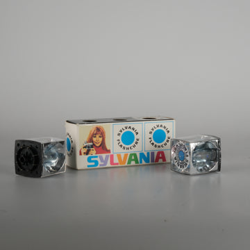 3 x Flashcubes for 110 cameras with battery