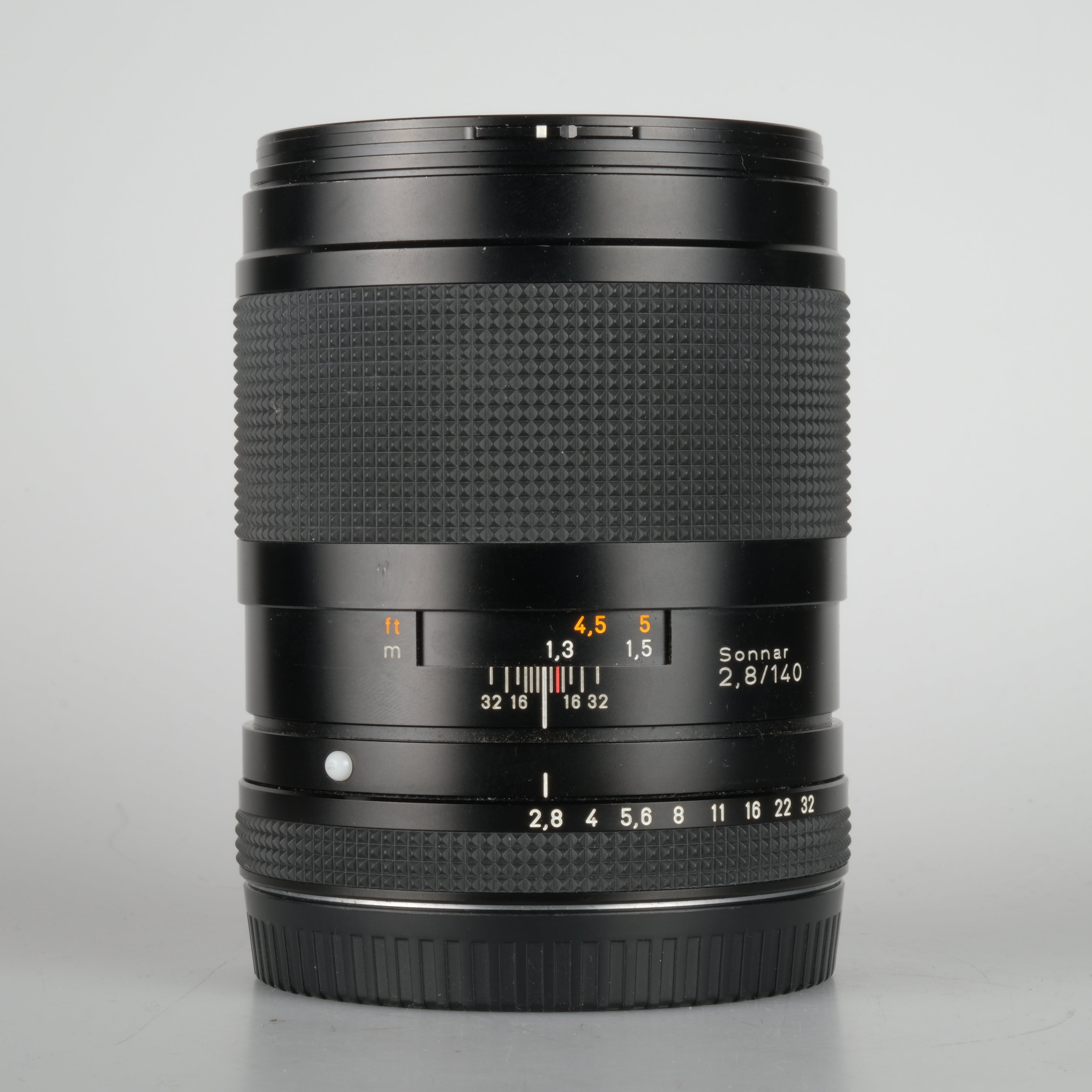 Contax 645 Carl Zeiss Sonnar 2.8/140mm – click & surr