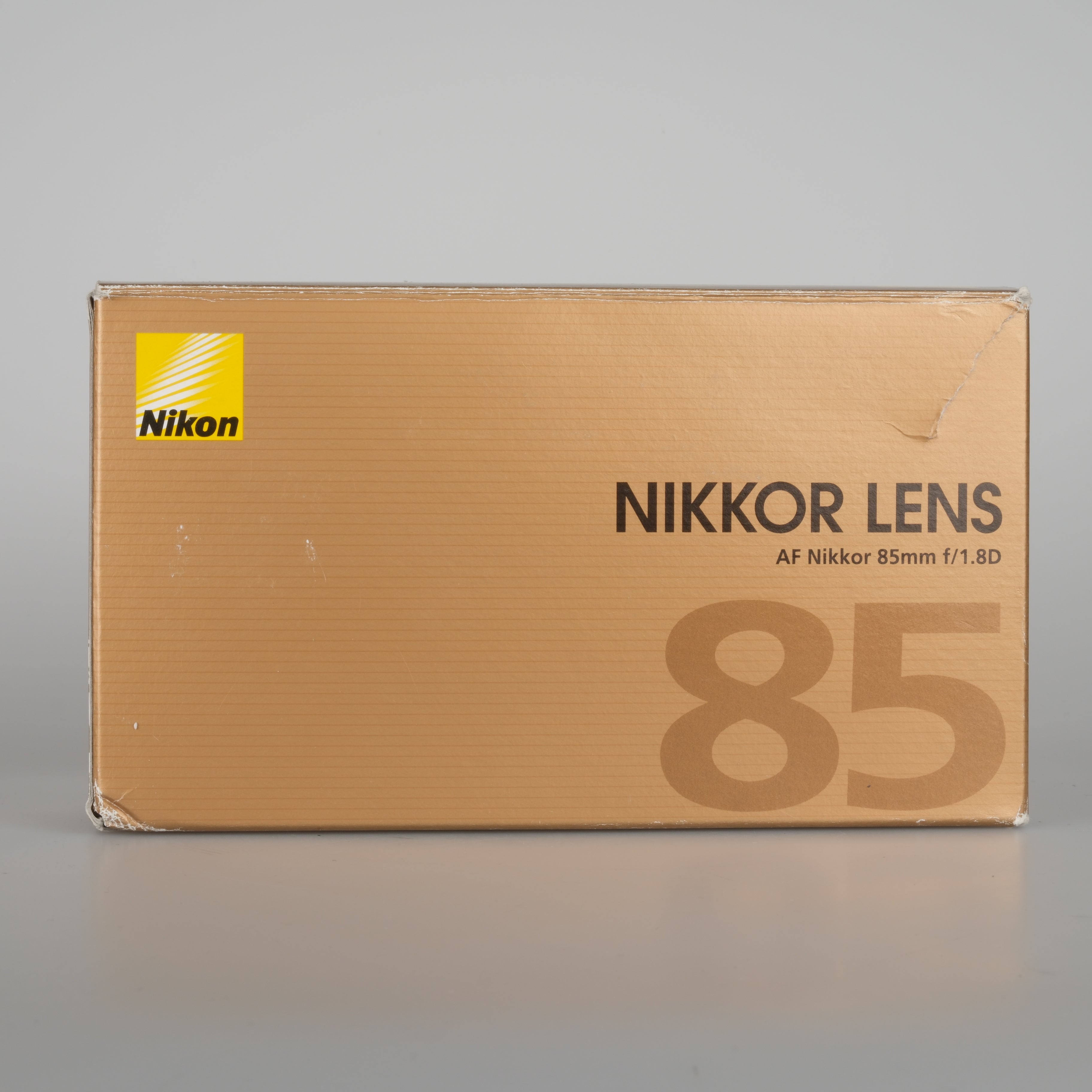 AF Nikkor 85mm f/1.8D Original Packaging