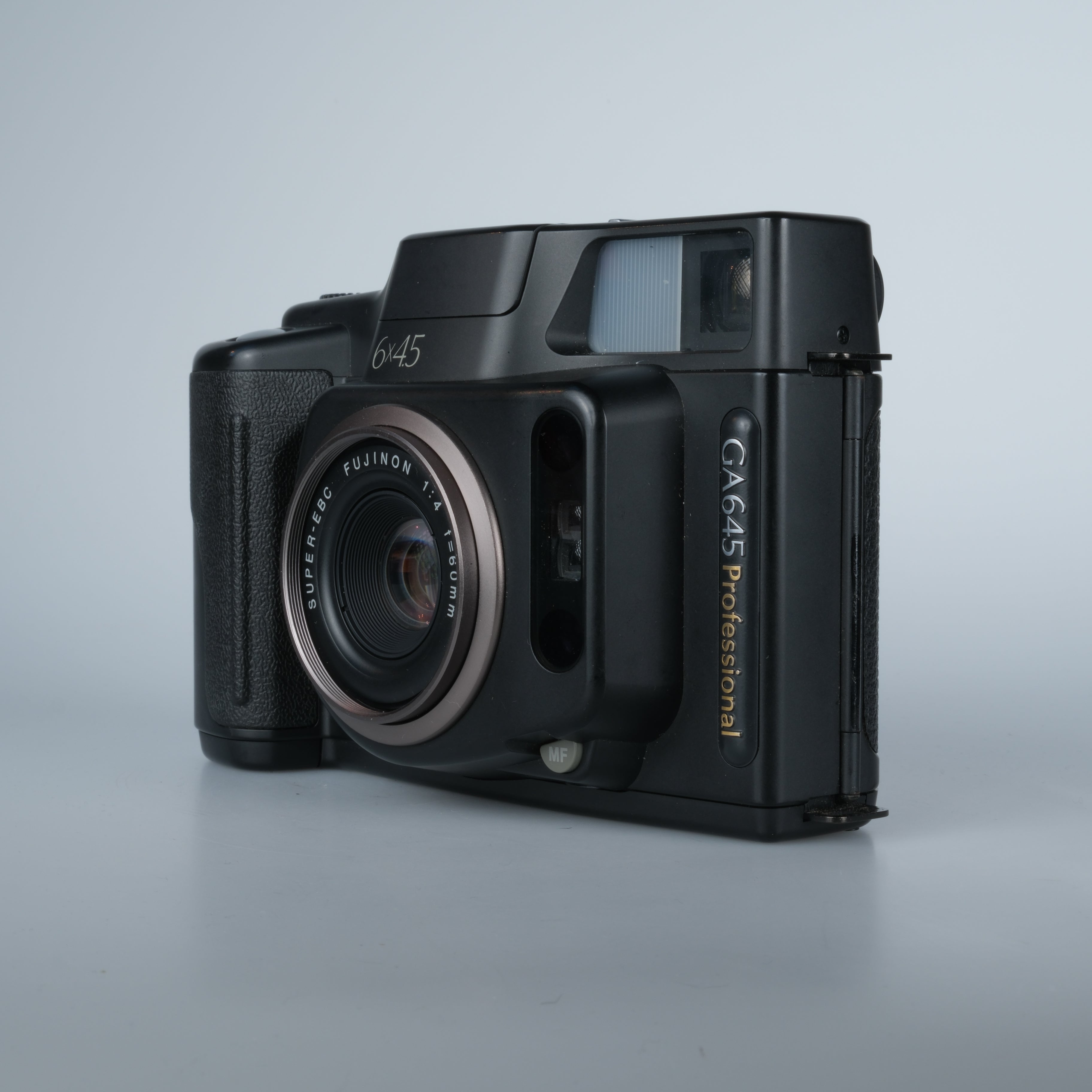 Fujifilm GA645 Professional – click & surr