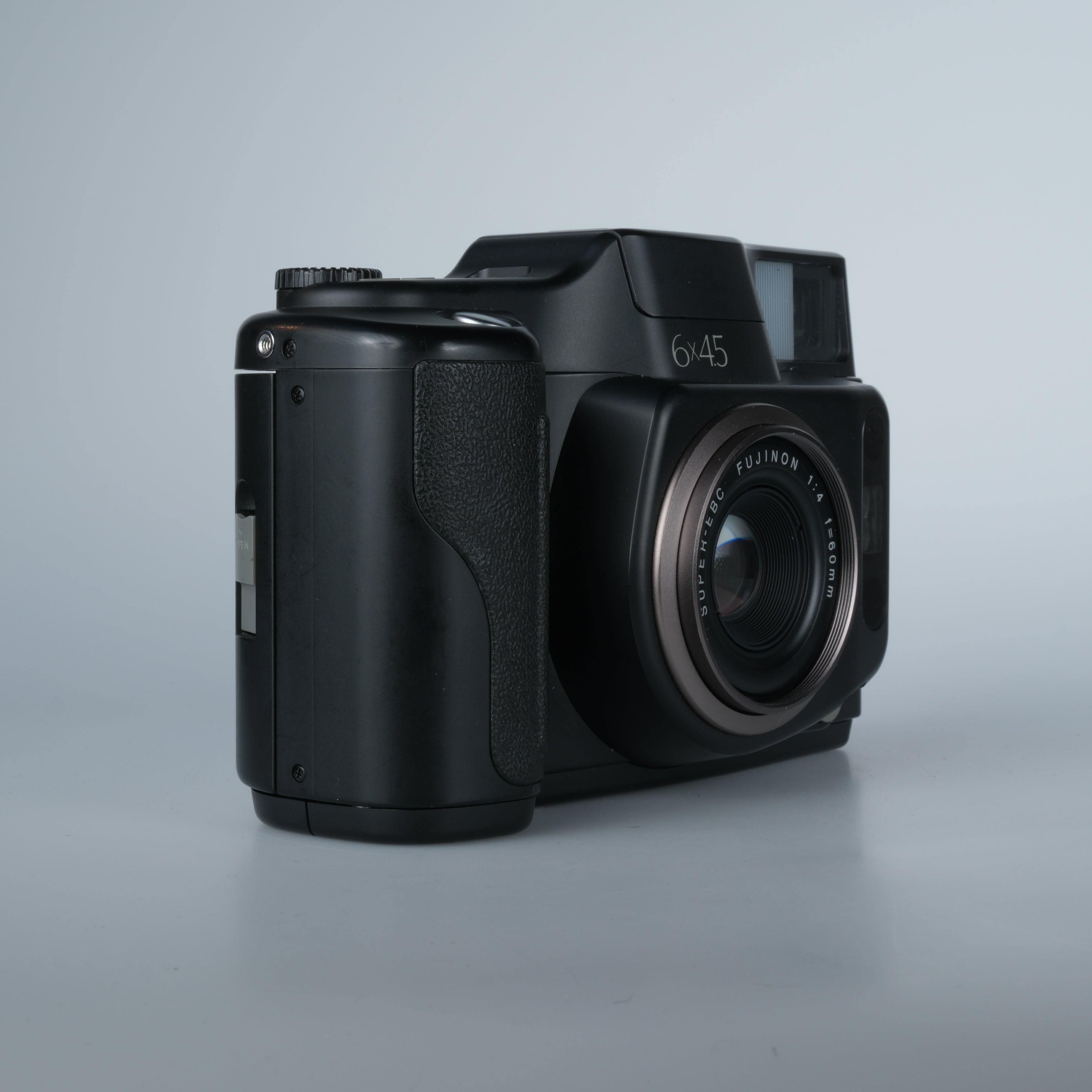 Fujifilm GA645 Professional – click & surr