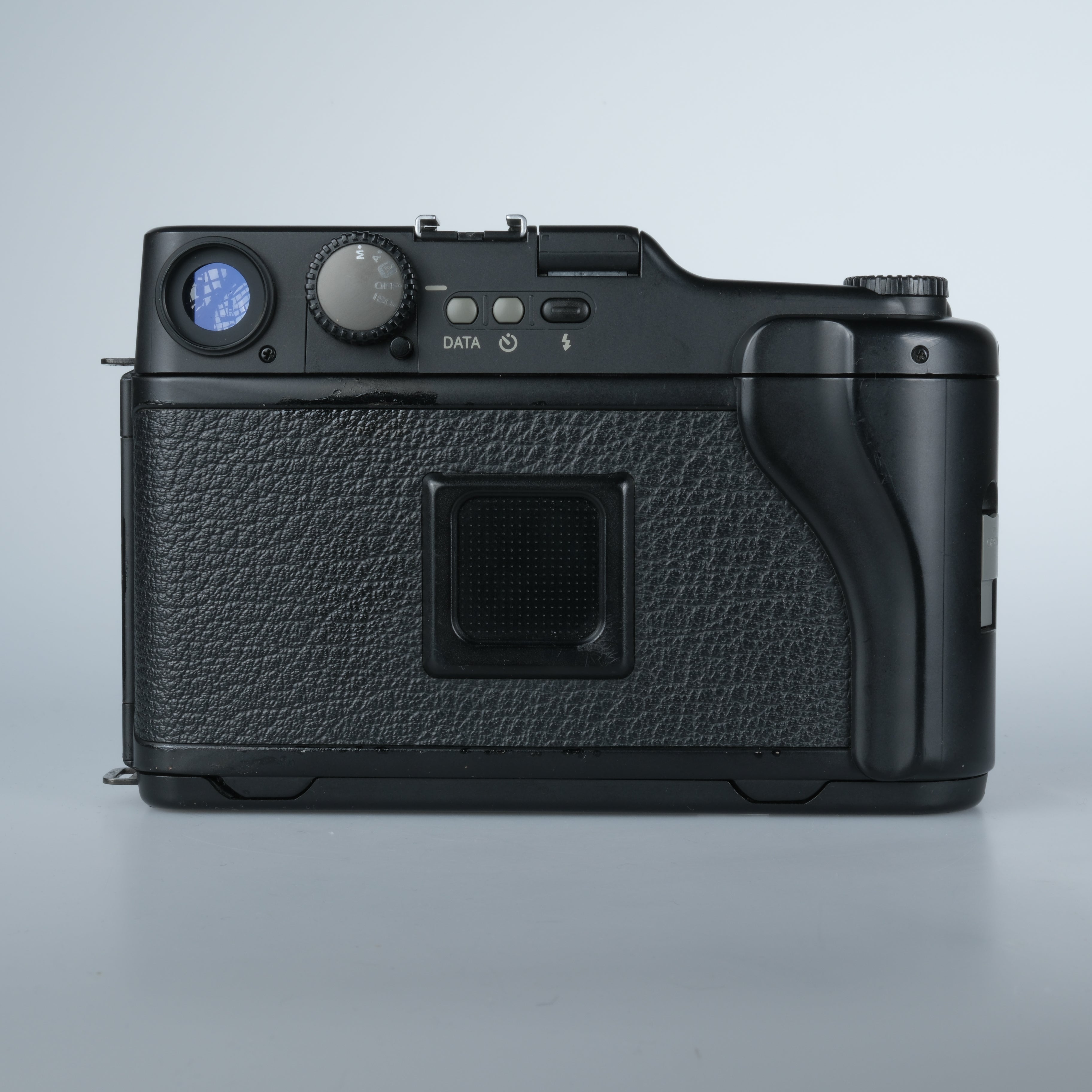 Fujifilm GA645 Professional – click & surr
