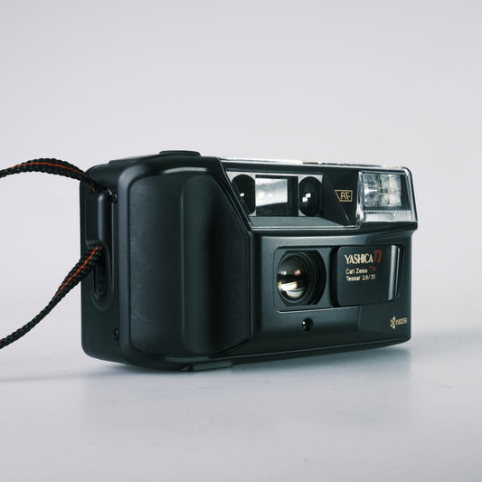 Yashica T3