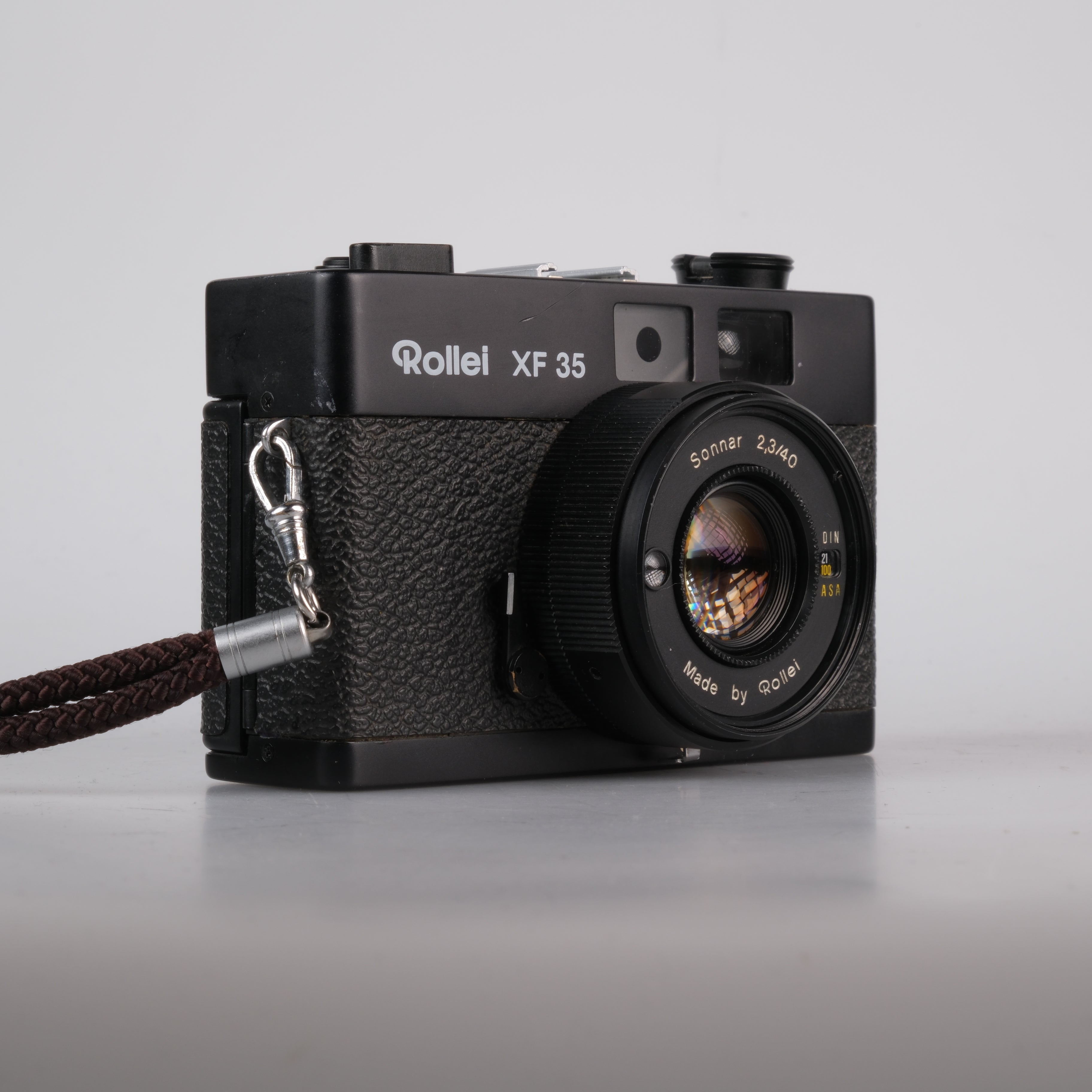 Rollei XF 35