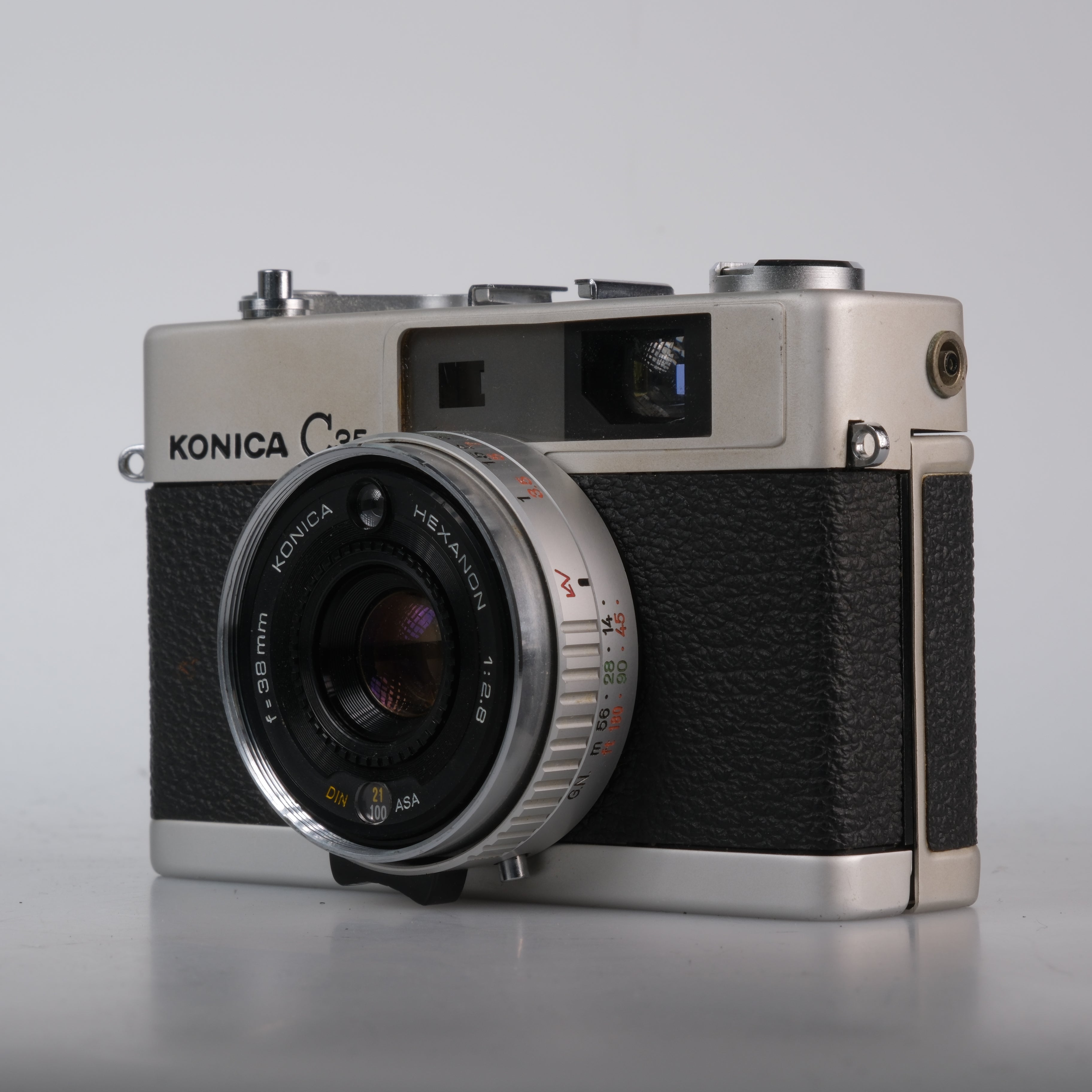 Konica C35