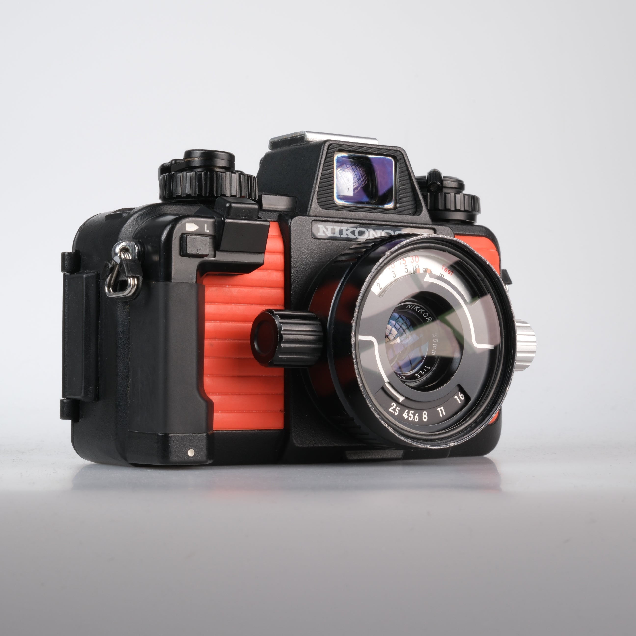 Nikonos-V