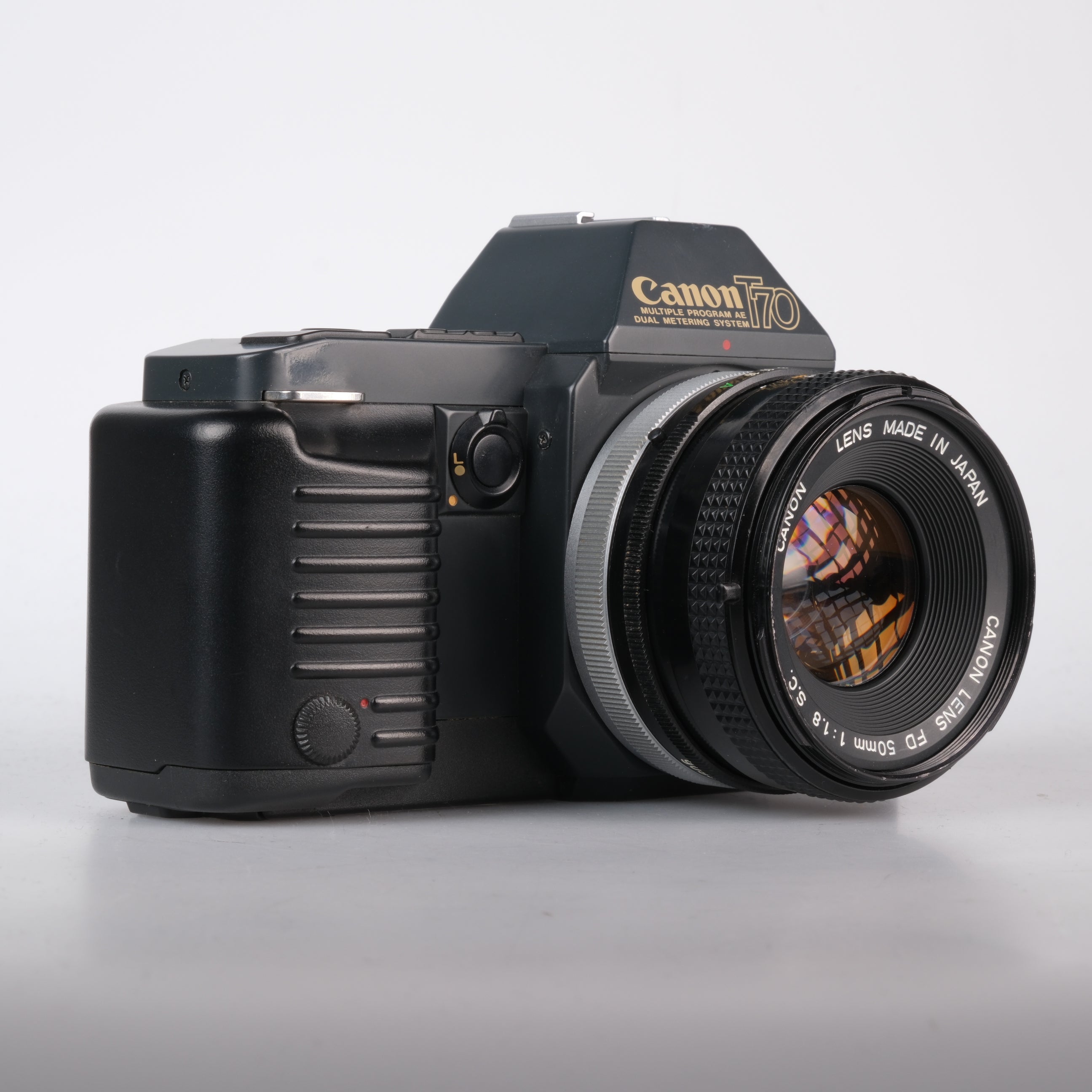 Canon T70