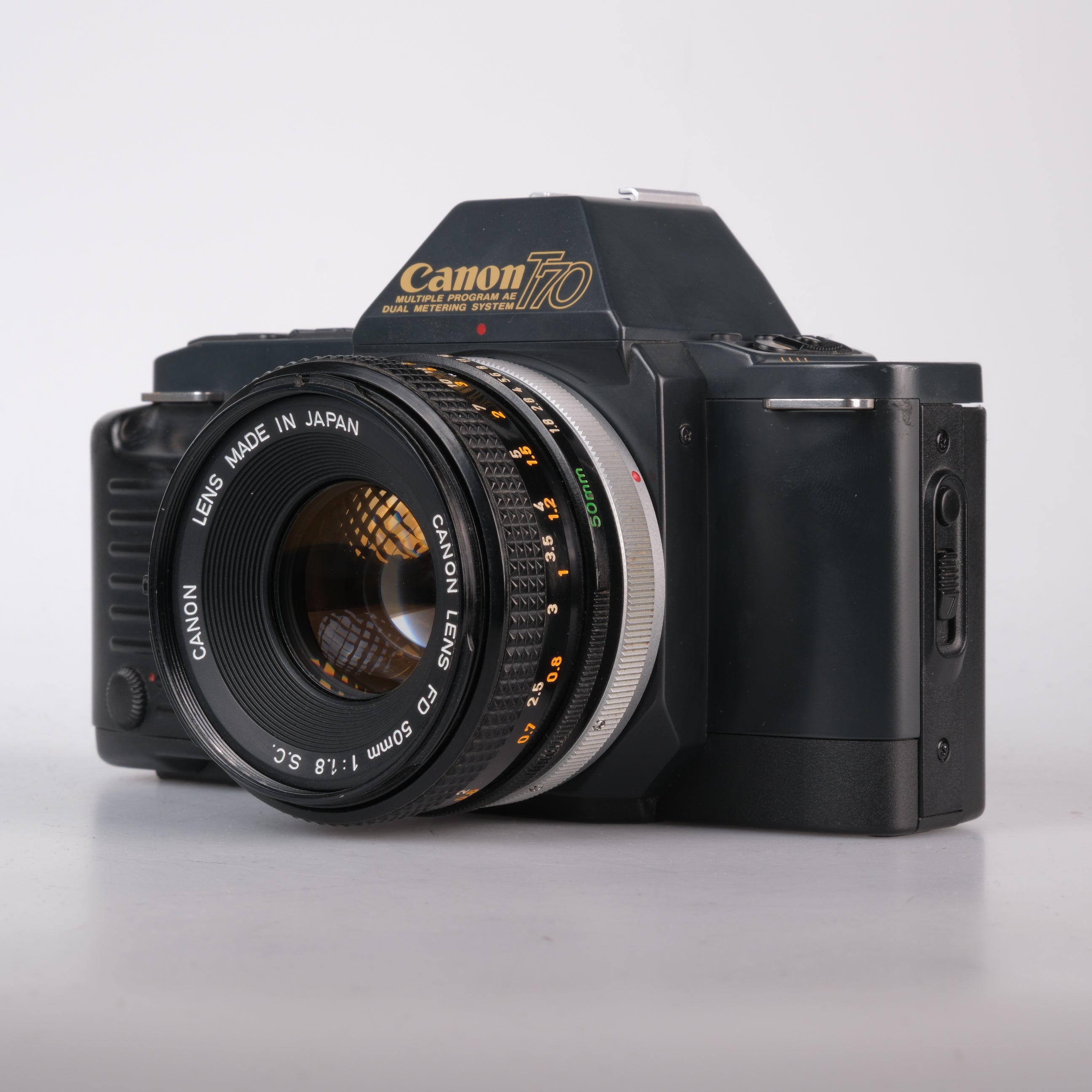 Canon T70