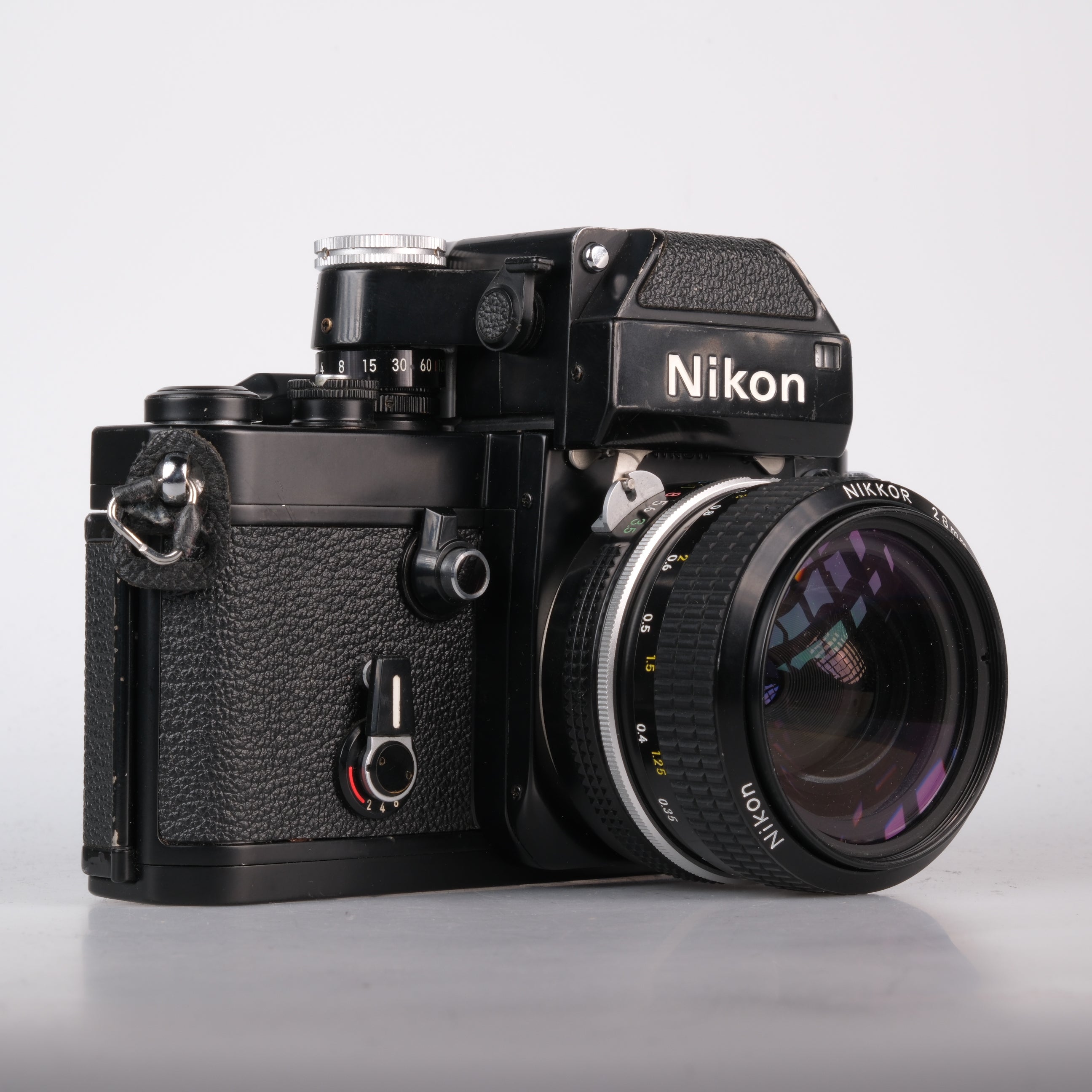 Nikon F2 Photomic mit DP-1 Sucher Schwarz
