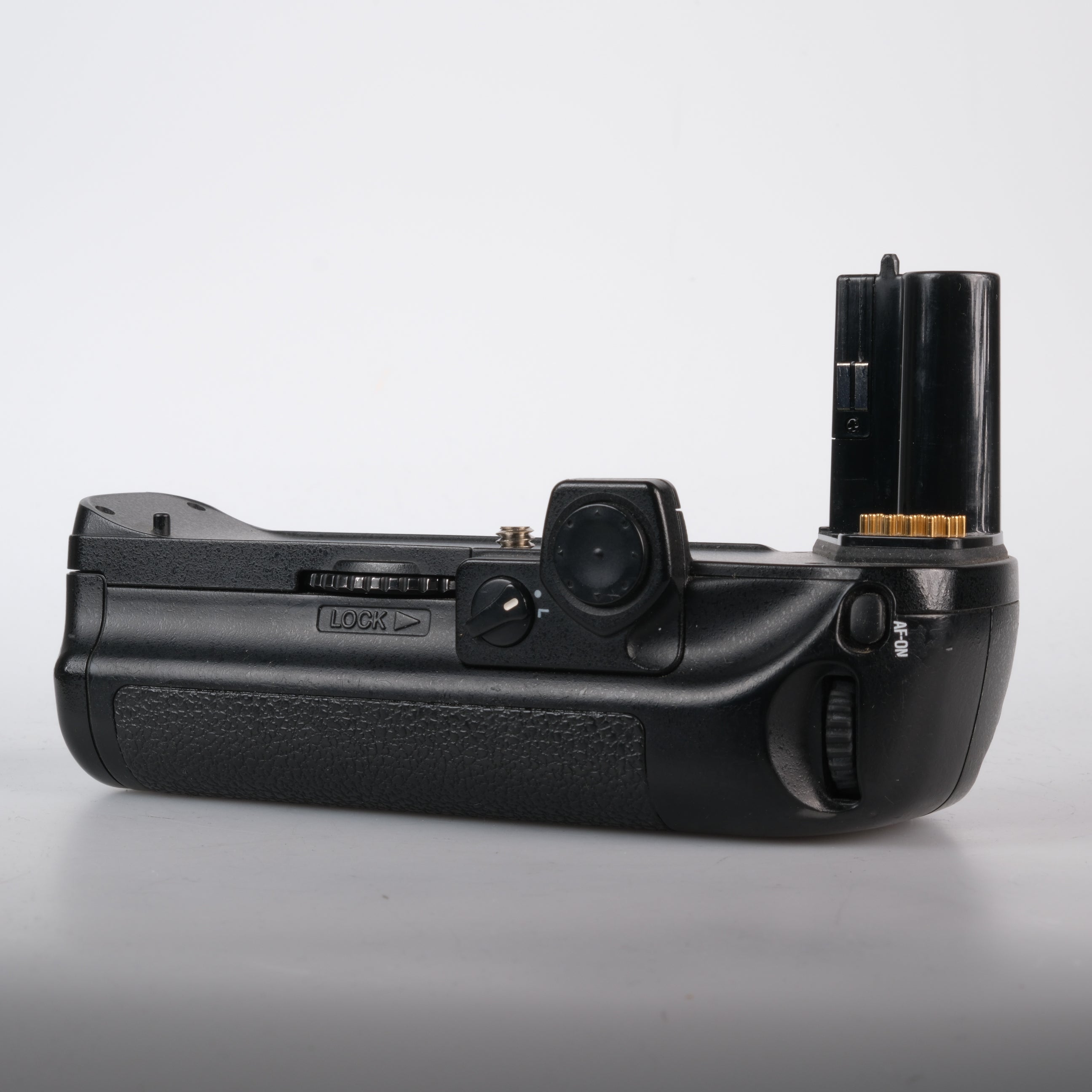 Nikon Hochleistungs-Batterieteil MB-40