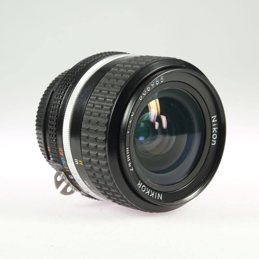 Nikon Nikkor 2.8/24mm