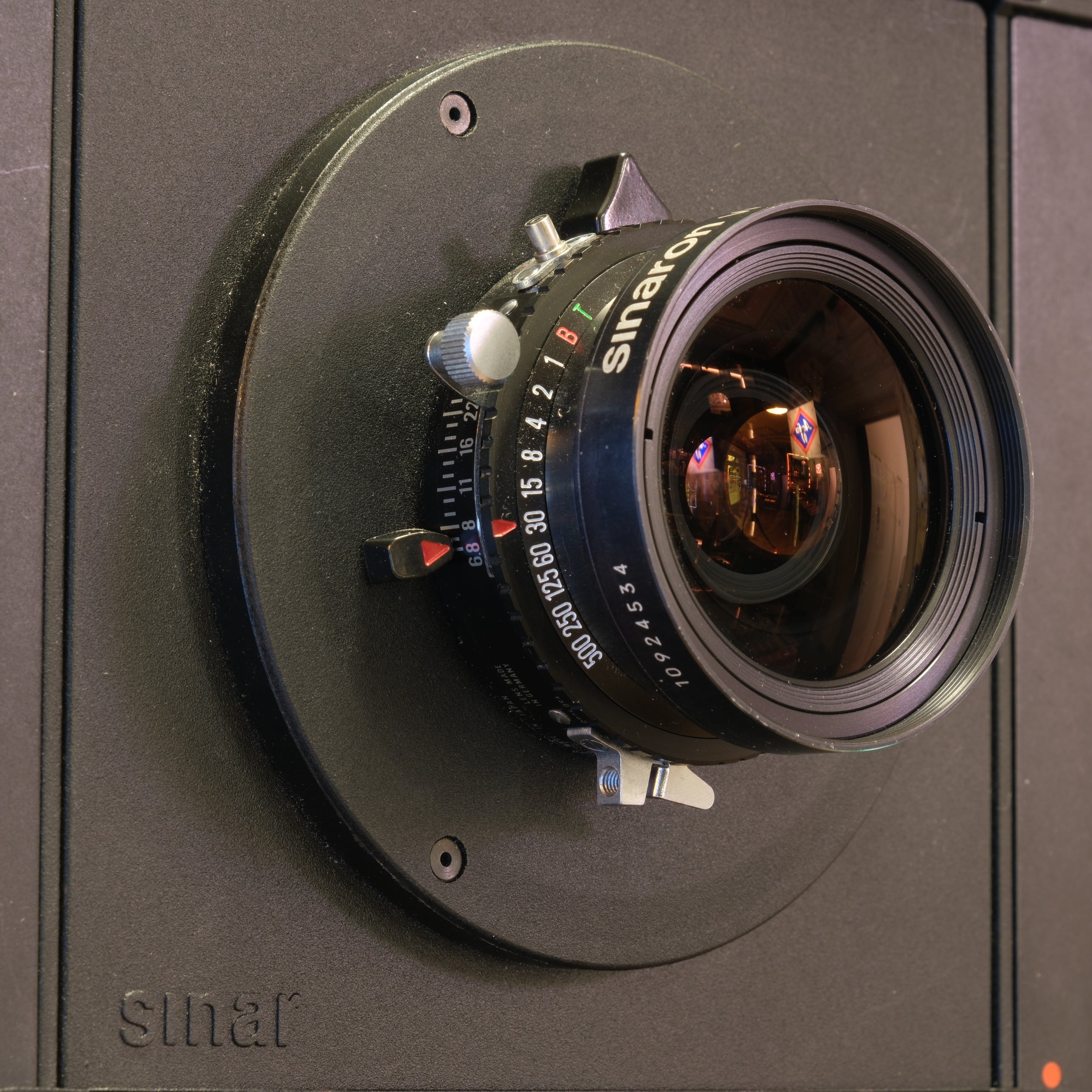 Sinar F2