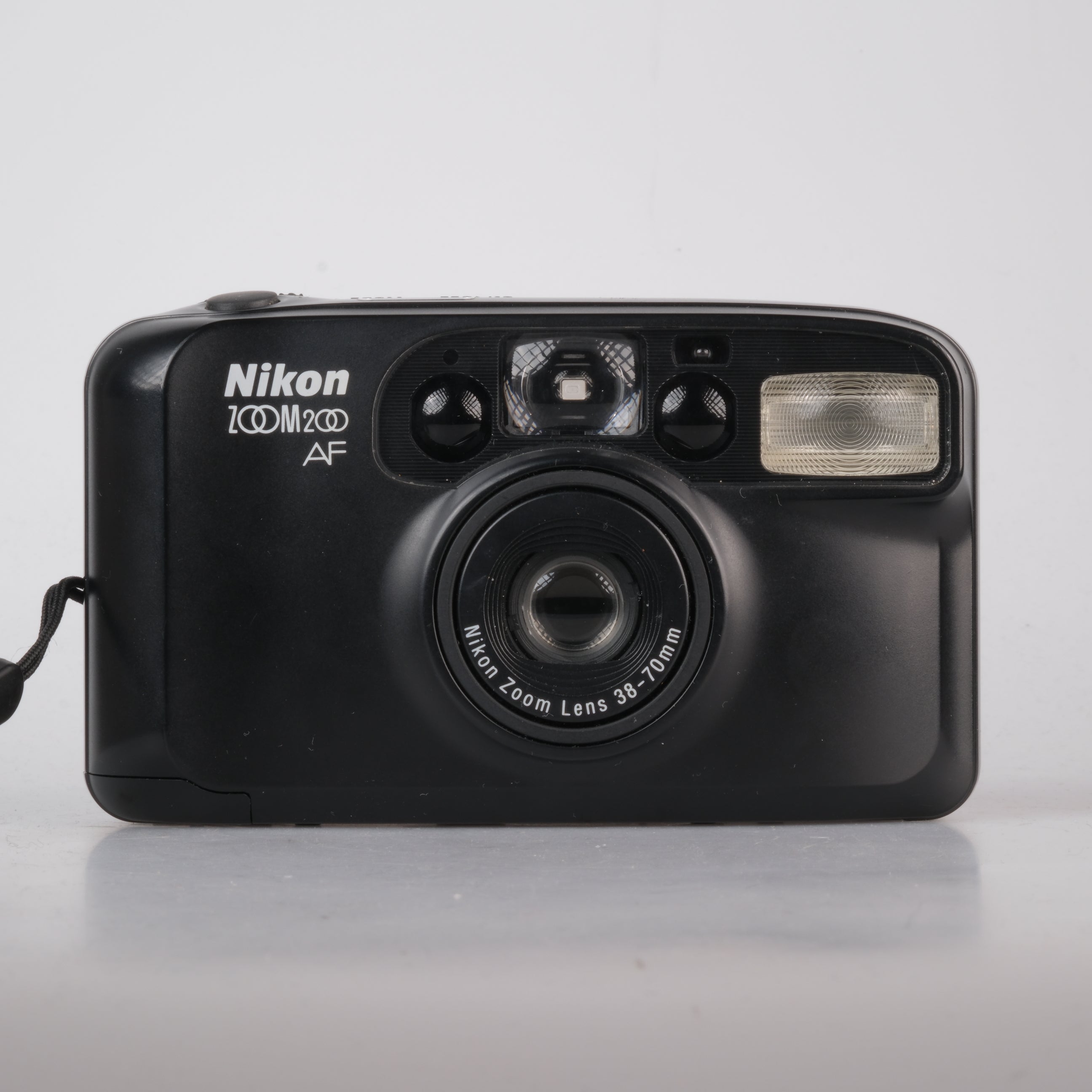 Nikon Zoom 200AF