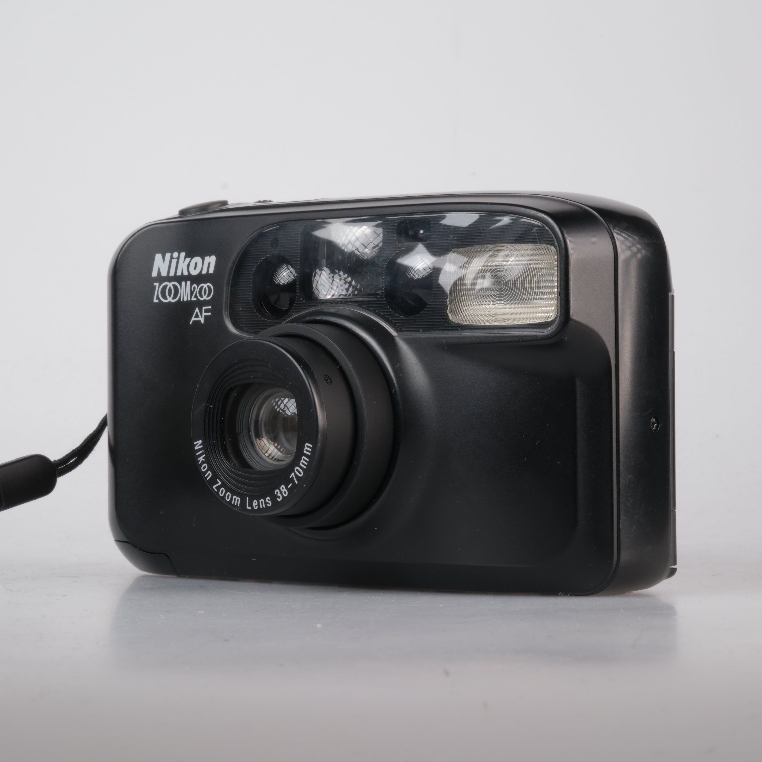 Nikon Zoom 200AF