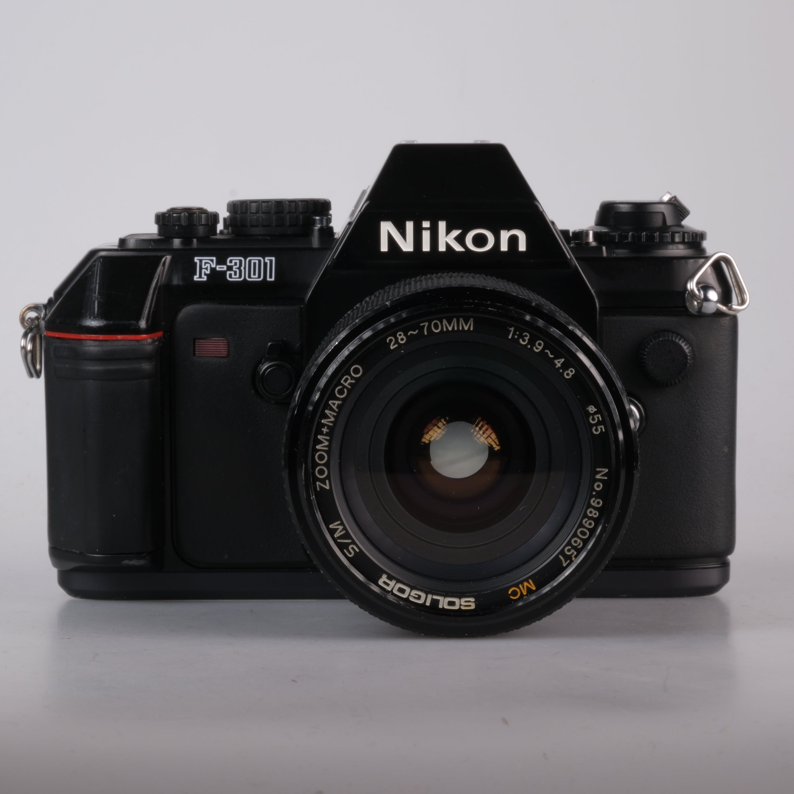 Nikon F-301 + Soligor 28-70mm