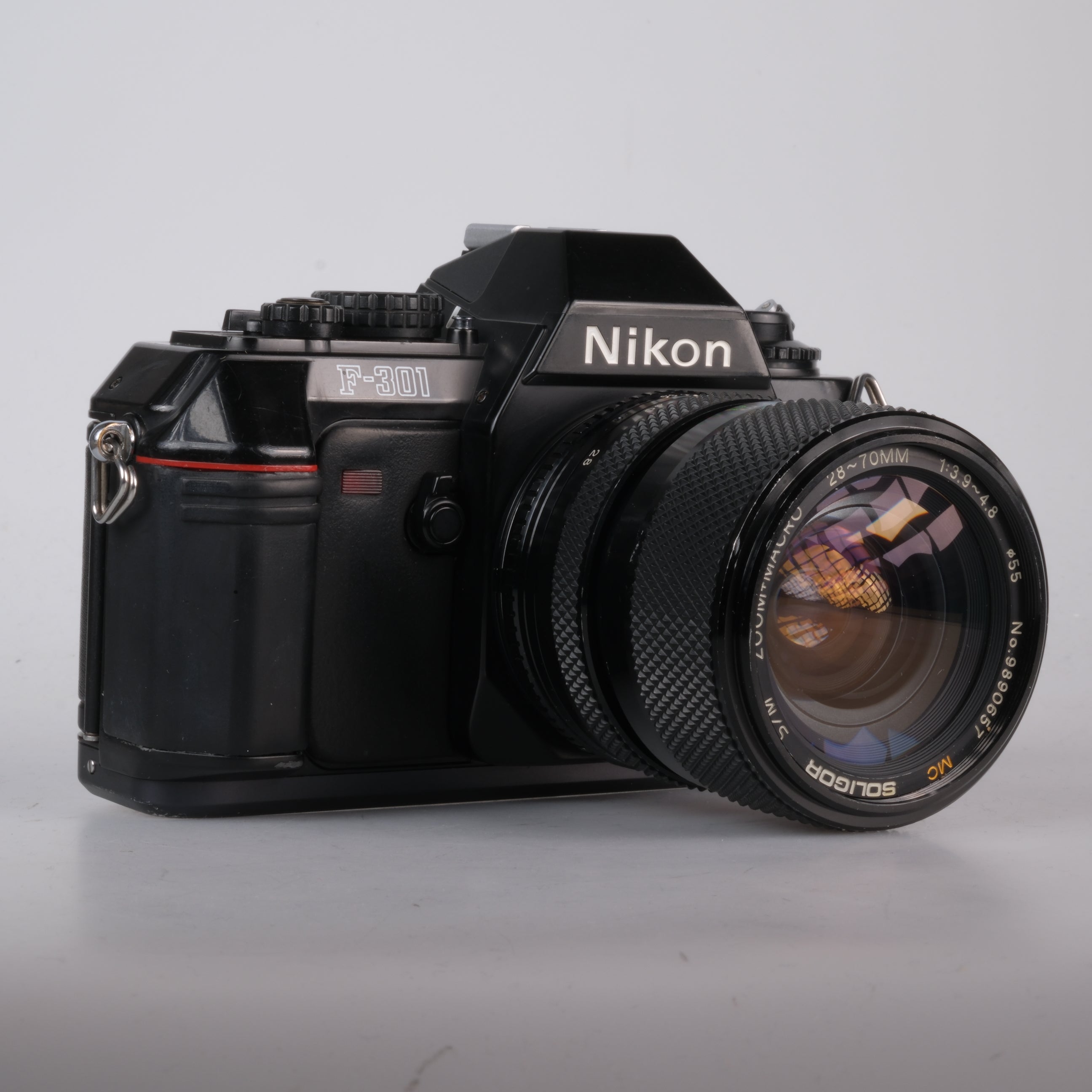 Nikon F-301 + Soligor 28-70mm
