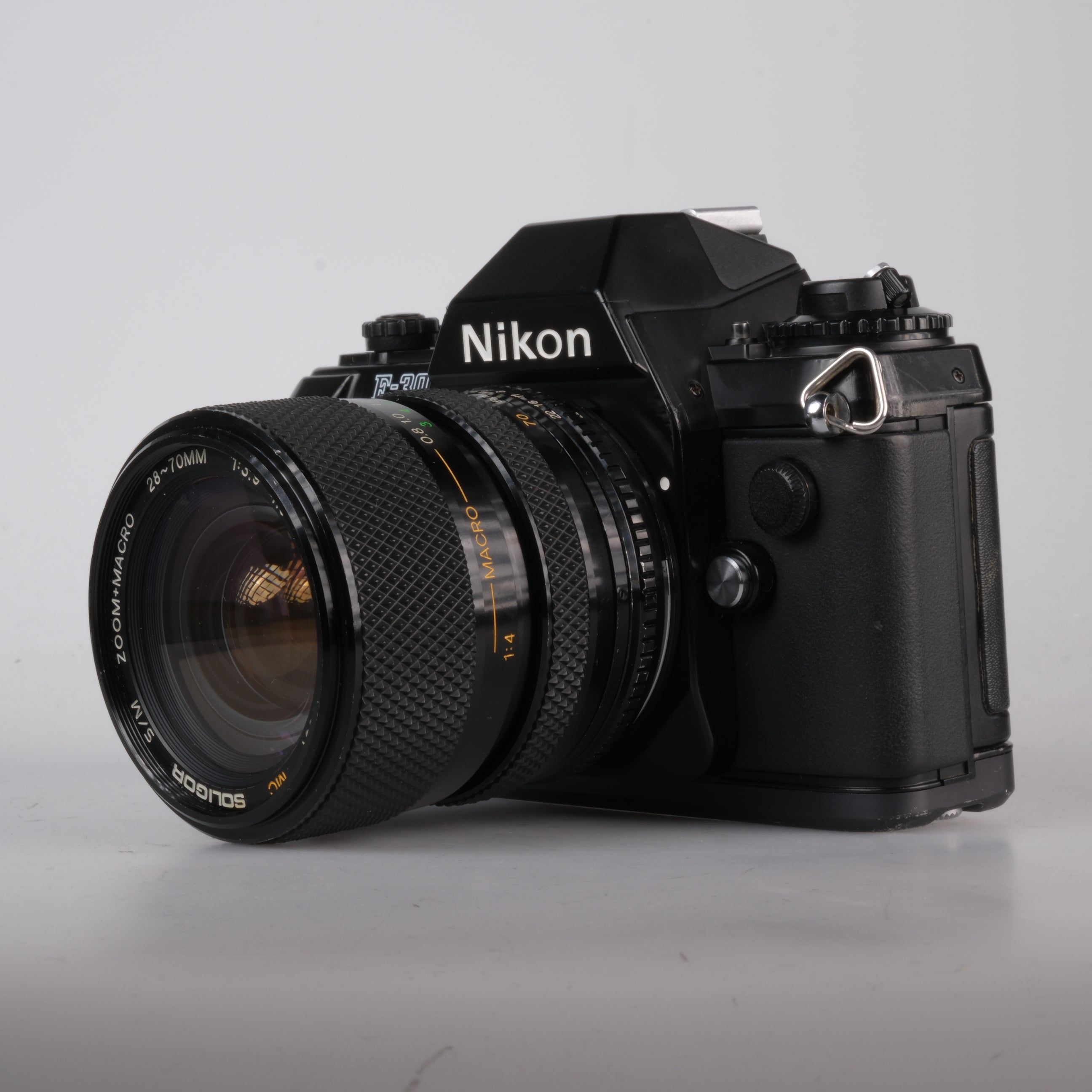 Nikon F-301 + Soligor 28-70mm