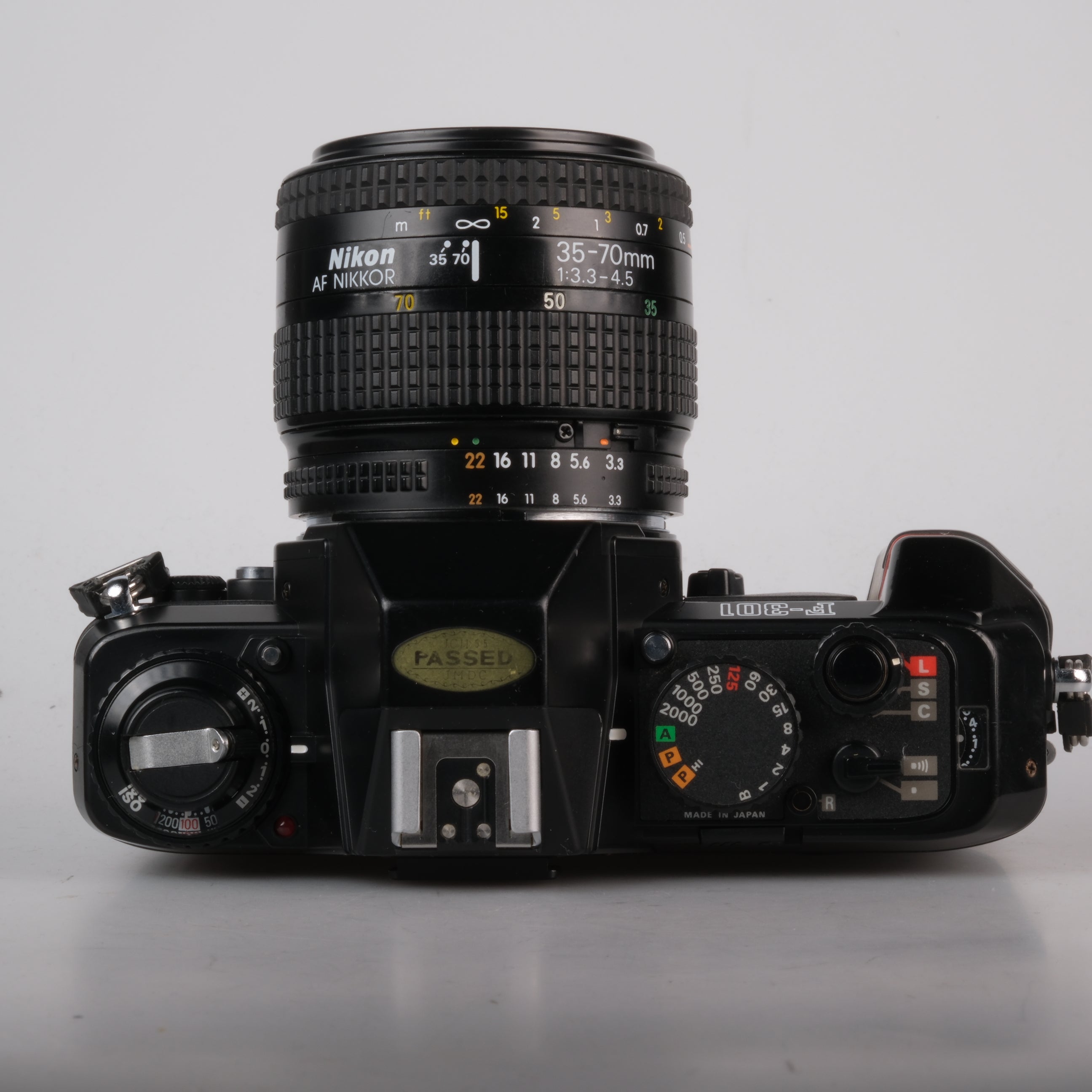 Nikon F-301 + AF Nikkor 3.3-4.5/35-70mm