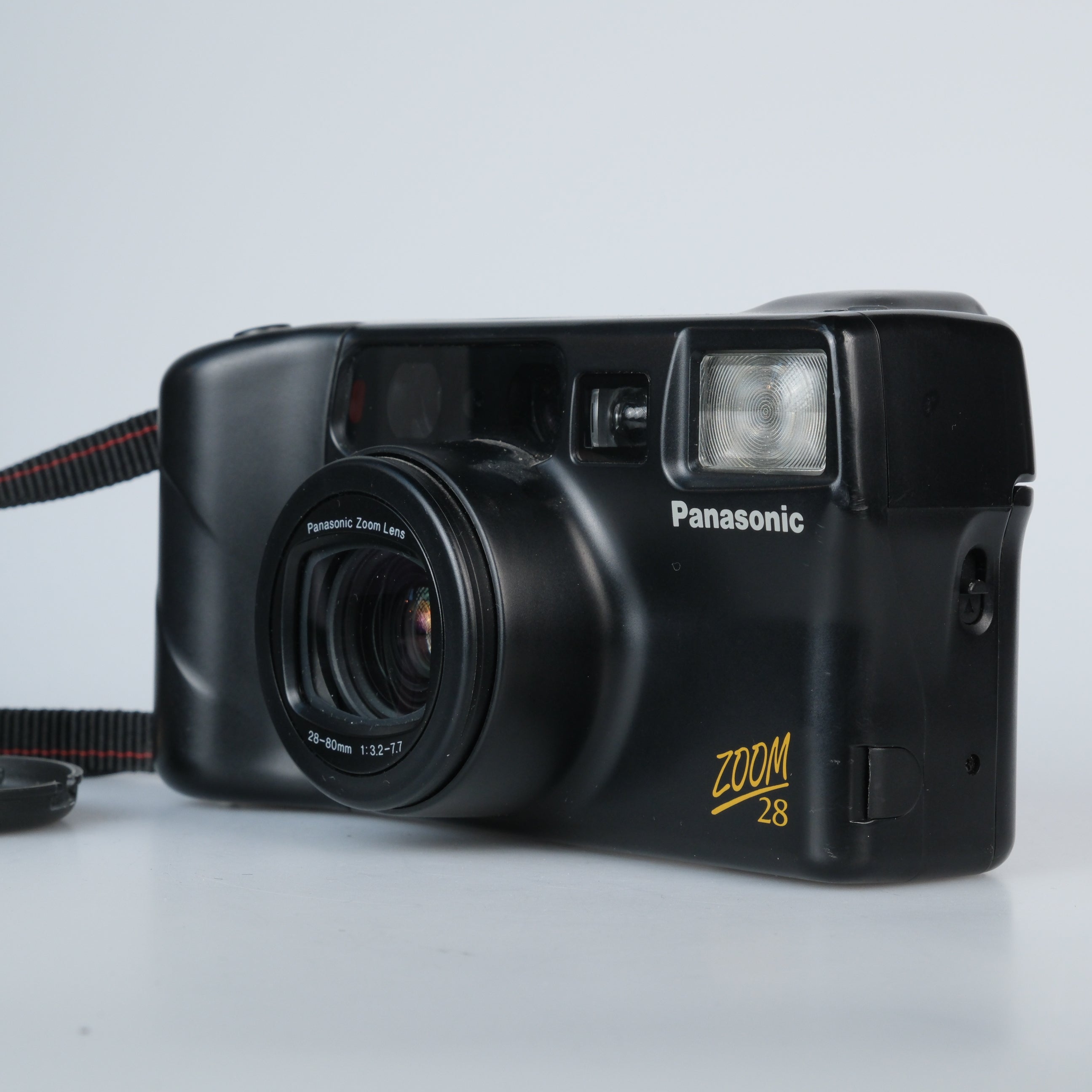 Panasonic Zoom 28