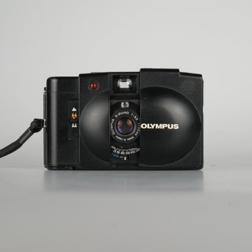 Olympus XA2