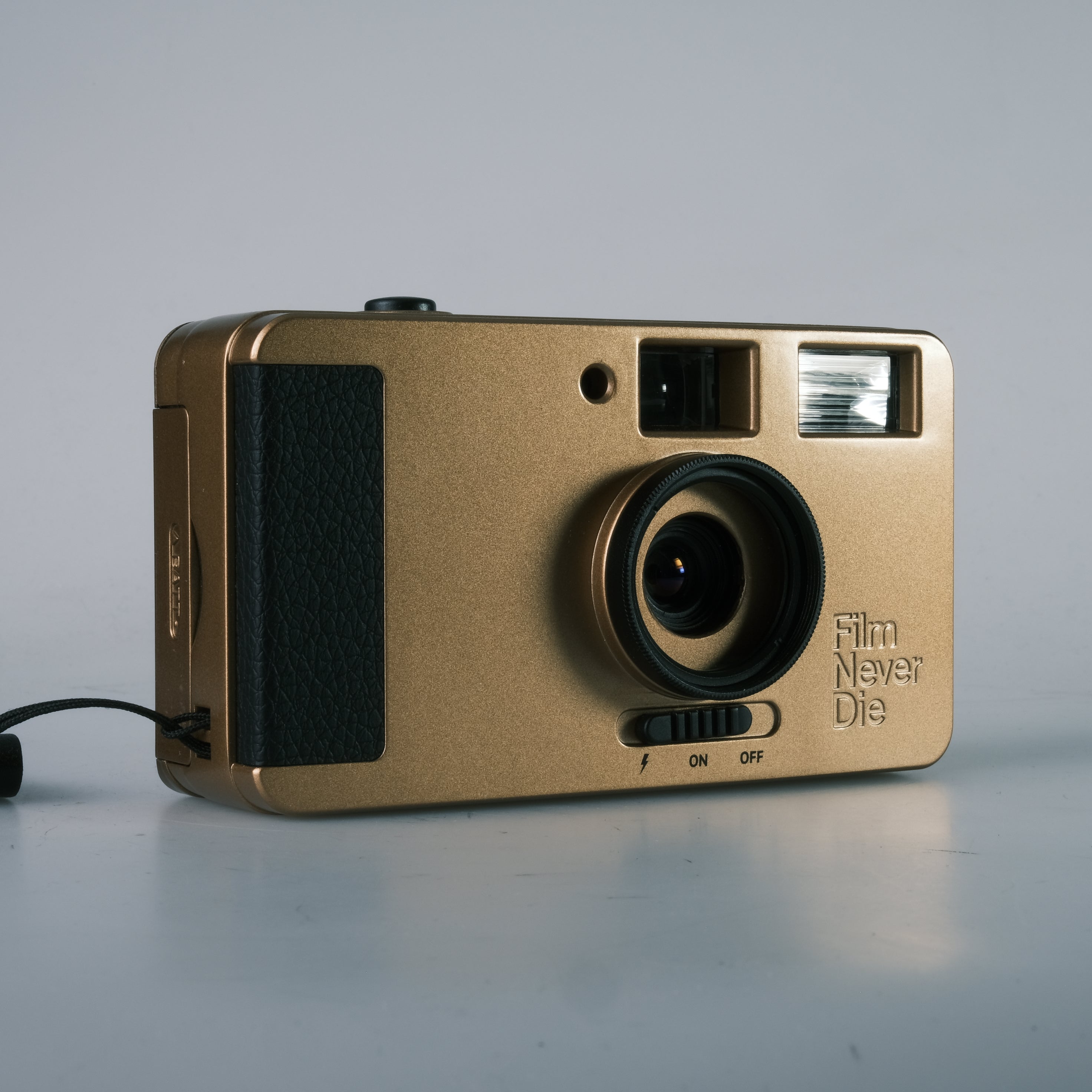 フィルムカメラ NANACAMERA Film Never Die 作例あり】FILM NEVER DIE／NANA CAMERA LIMITED EDITION