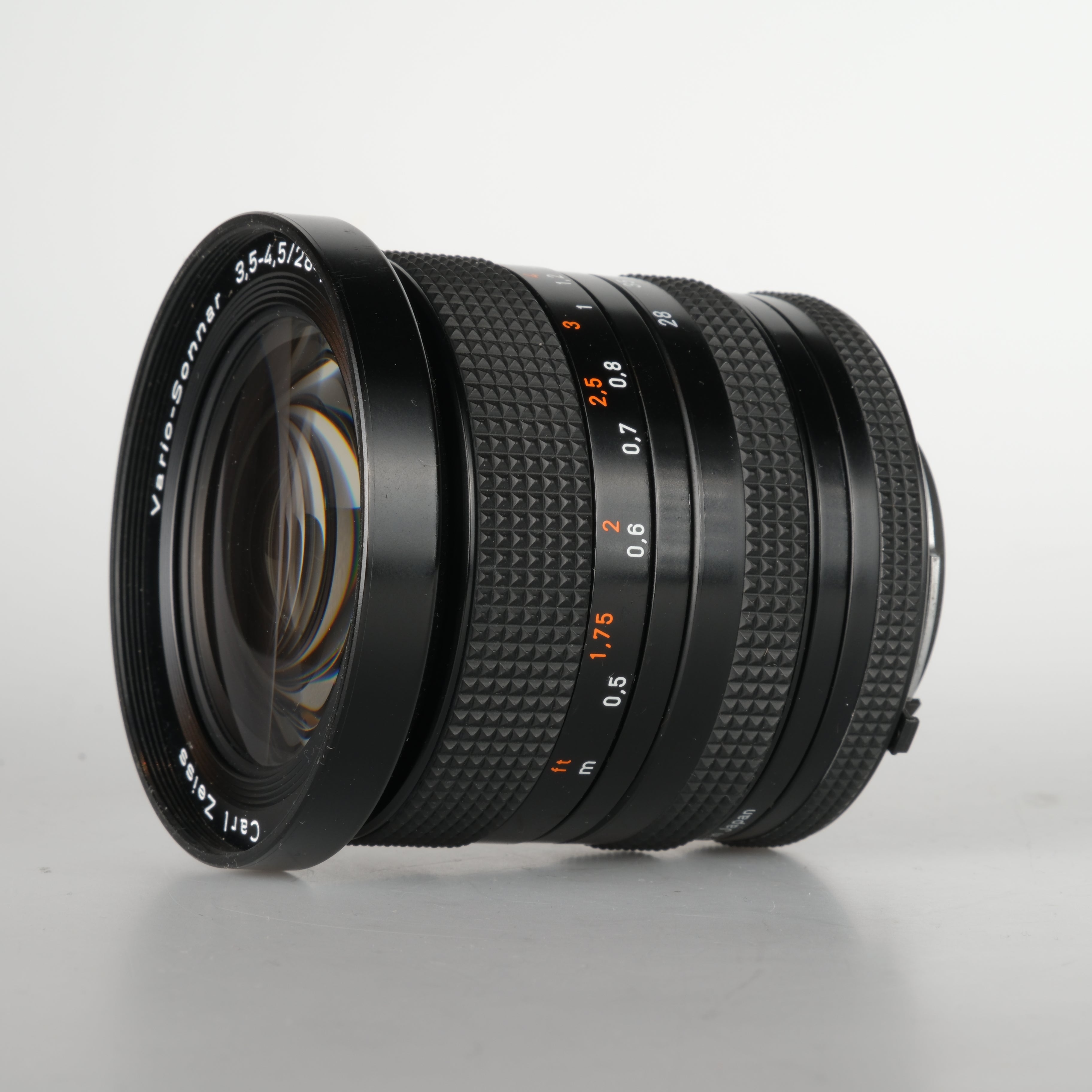 Carl Zeiss Sonnar 3.5-4.5/28-70mm